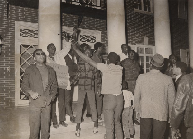 Civil rights protest Governor's Mansion